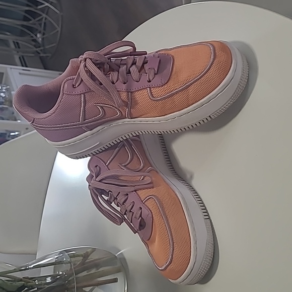 Nike Shoes - Nike Women’s W Air Force 1 Low Upstep BR Orchid/ White-Sunset Glow size 8.5